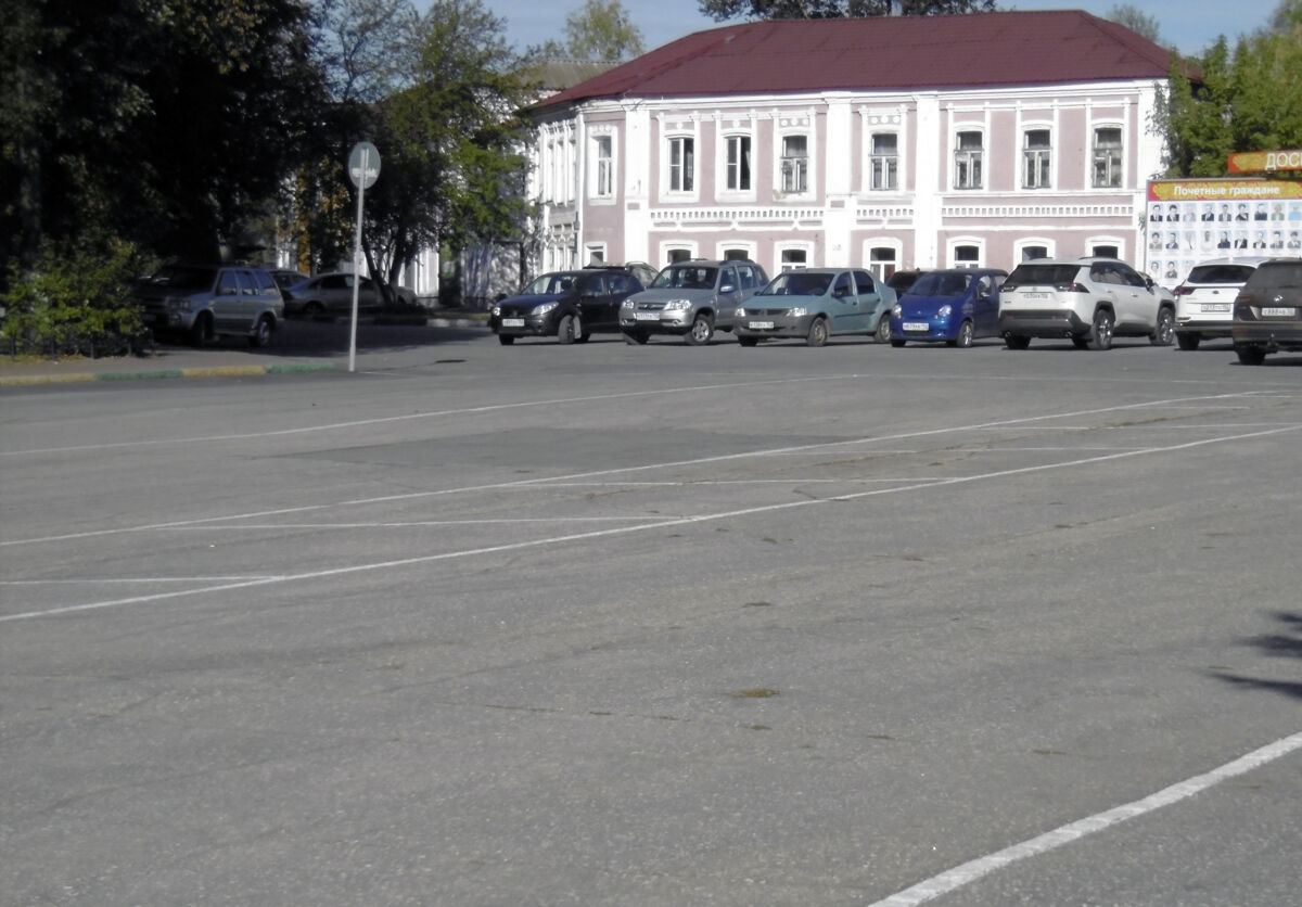 Неизвестная часовня на Соборной площади, Семёнов (Семёновский ГО, Нижегородская область). дополнительная информация, Место на пл.В.И.Ленина,  выделенное темным квадратом, где стояла часовня