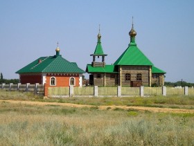 Вертячий. Церковь Троицы Живоначальной (старая)