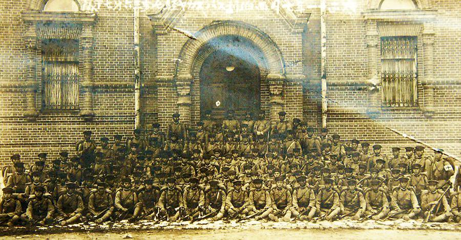 Западный фасад. Почтовая фотооткрытка 1922 г., архивная фотография. Церковь Николая Чудотворца, Спасск-Дальний (Спасский район и г. Спасск-Дальний, Приморский край)