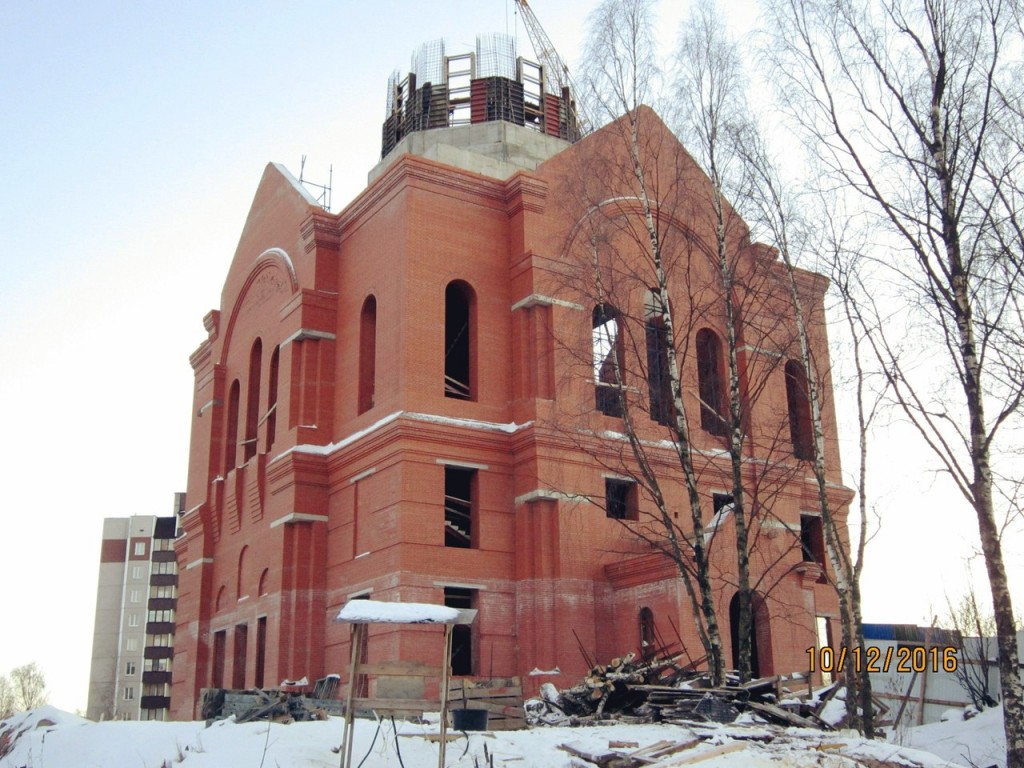 Выборг. Церковь Успения Пресвятой Богородицы (строящаяся). документальные фотографии, Церковь Успения Пресвятой Богородицы.