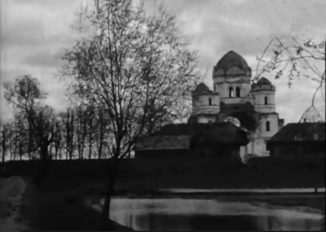 Борколабовский Вознесенский женский монастырь, Борколабово (Быховский район, Беларусь, Могилёвская область). архивная фотография, Немецкая кинохроника 1941 г.