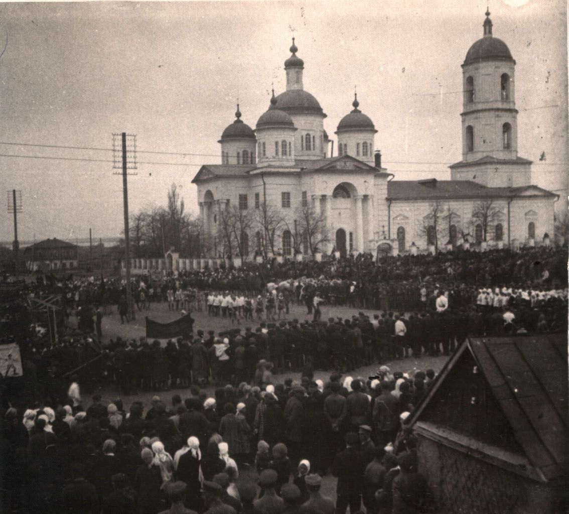 Собор Успения Пресвятой Богородицы, Кирсанов (Кирсановский район и г. Кирсанов, Тамбовская область). архивная фотография, 1 мая 1926 года.