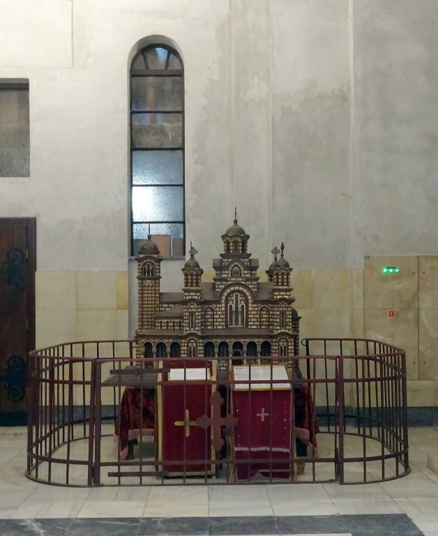 Церковь Марка Евангелиста (новая), Белград (Белград, округ, Сербия). интерьер и убранство, Макет собора внутри храма