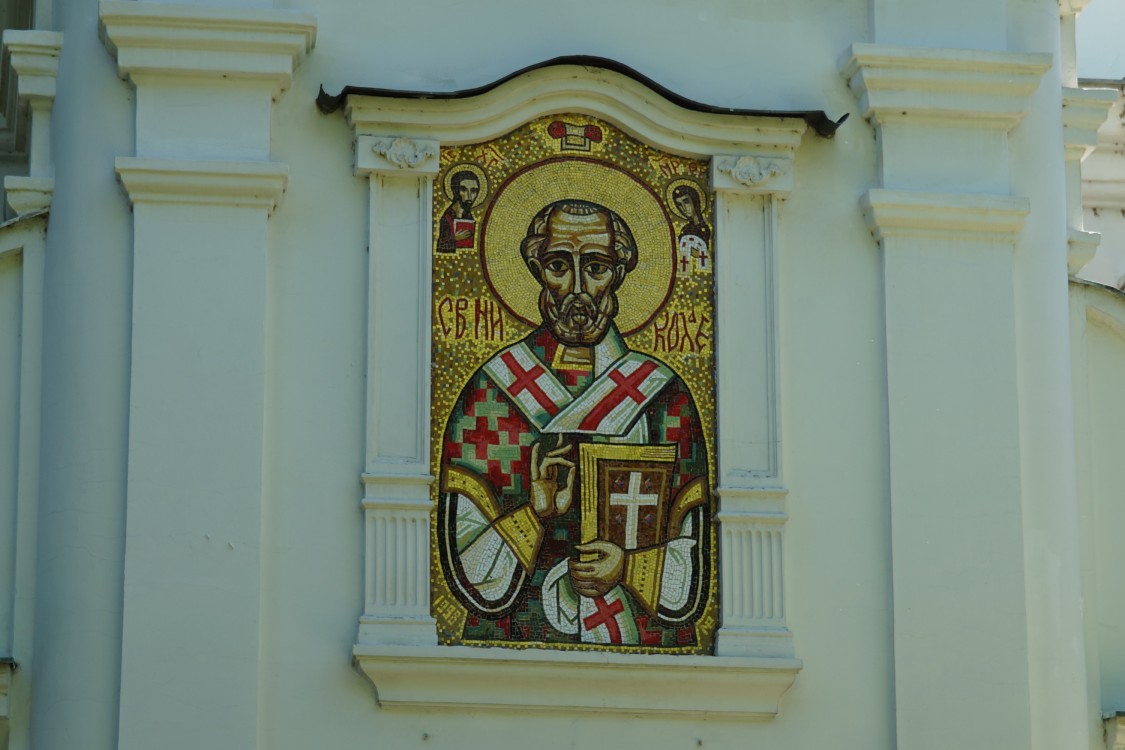 Церковь Перенесения мощей Николая Мирликийского Чудотворца в Бари, Нови-Сад (АК Воеводина, Южно-Бачский округ, Сербия). архитектурные детали