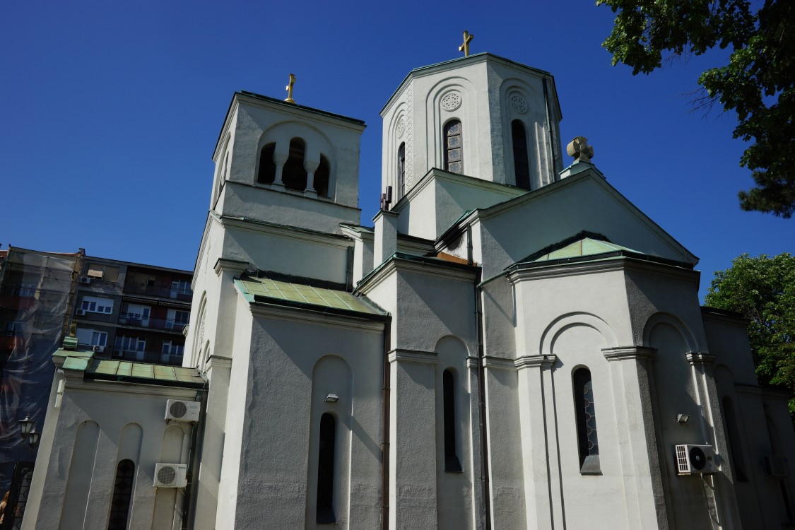 Белград. Церковь Саввы Сербского. фасады