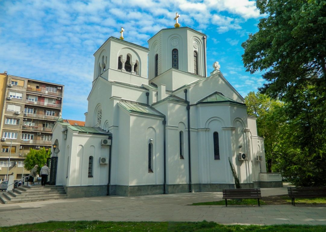 Белград. Церковь Саввы Сербского. фасады