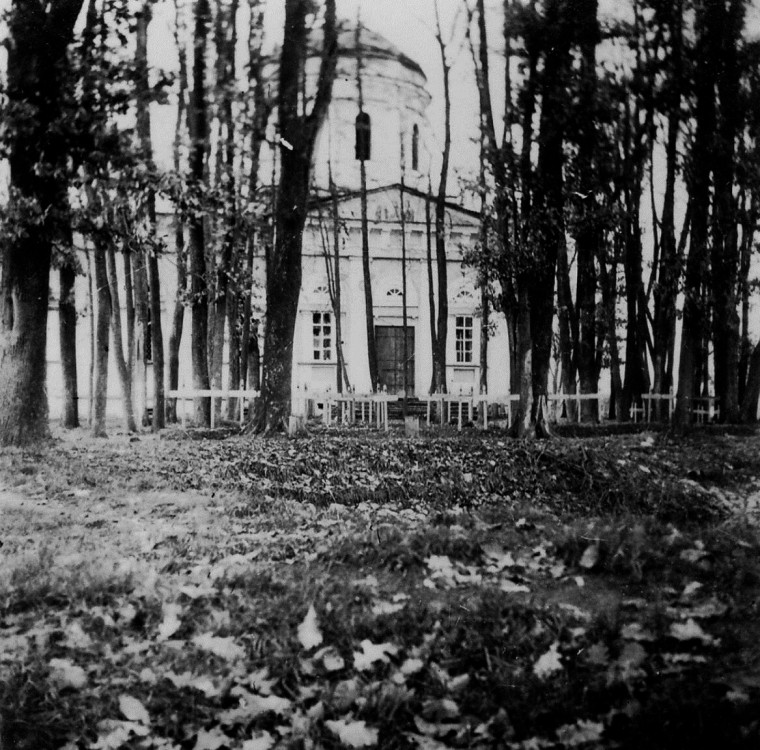 Церковь Николая Чудотворца, Холм (Холмский район, Новгородская область). архивная фотография, Боковой фасад храма до активных разрушений. Фото 1941 г. с аукциона e-bay.de