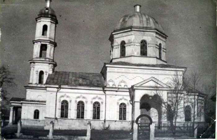 Василевка. Церковь Димитрия Солунского (старая). архивная фотография, фото с сайта http://navigator.starove.ru/item/staroobryadcheskij-hram-vo-imya-velikomuchenika-dimitriya-solunskogo-podkovka-vasilevka-rpsts/