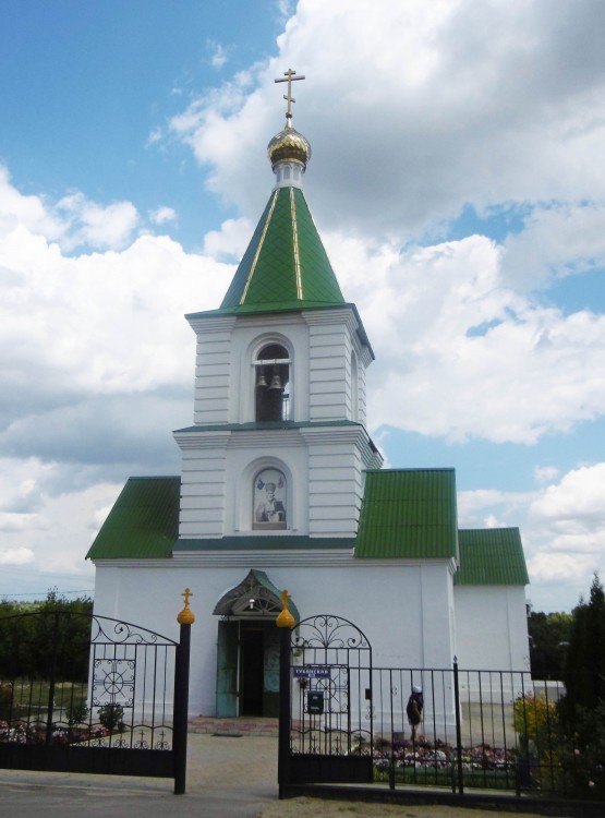 Тубянский. Церковь Николая Чудотворца. фасады, Западный фасад храма с главными вратами 