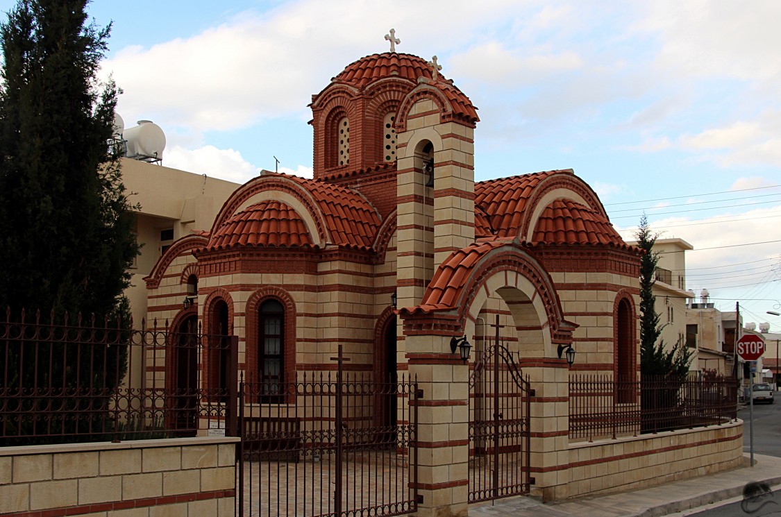 Церковь Ферапонта Кипрского, Ларнака (Ларнака, Кипр). фасады