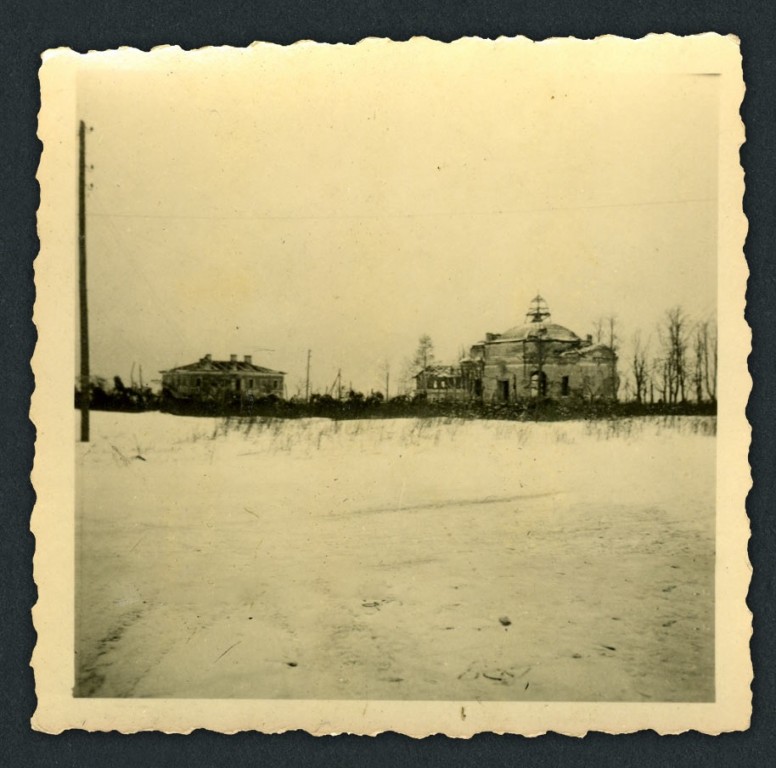 Церковь Вознесения Господня (старая), Фёдоровское (Тосненский район, Ленинградская область). архивная фотография, Фото 1941 г. с аукциона e-bay.de. Редкий ракурс с юго-восточной стороны