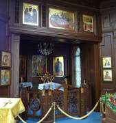 Комарово. Луки (Войно-Ясенецкого) у Комаровского некрополя, церковь