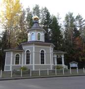 Комарово. Луки (Войно-Ясенецкого) у Комаровского некрополя, церковь