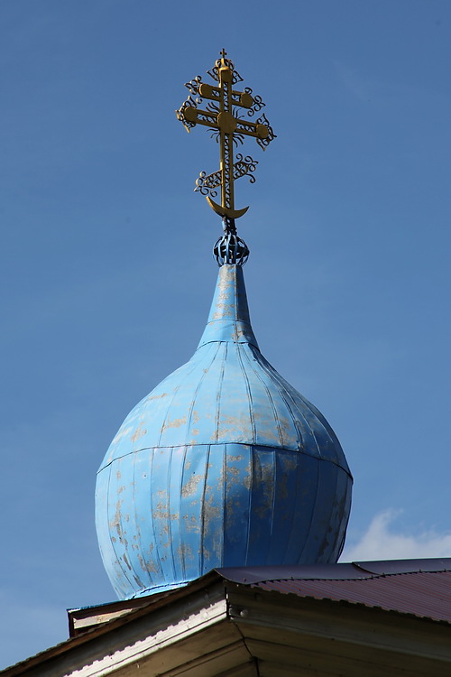 Церковь Вениамина, Митрополита Петроградского, Узян (Белорецкий район, Республика Башкортостан). архитектурные детали, Крест и главка храма