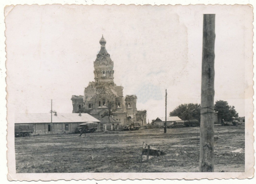 Моздок. Собор Успения Пресвятой Богородицы. архивная фотография, Фото 1941 г. с аукциона e-bay.de