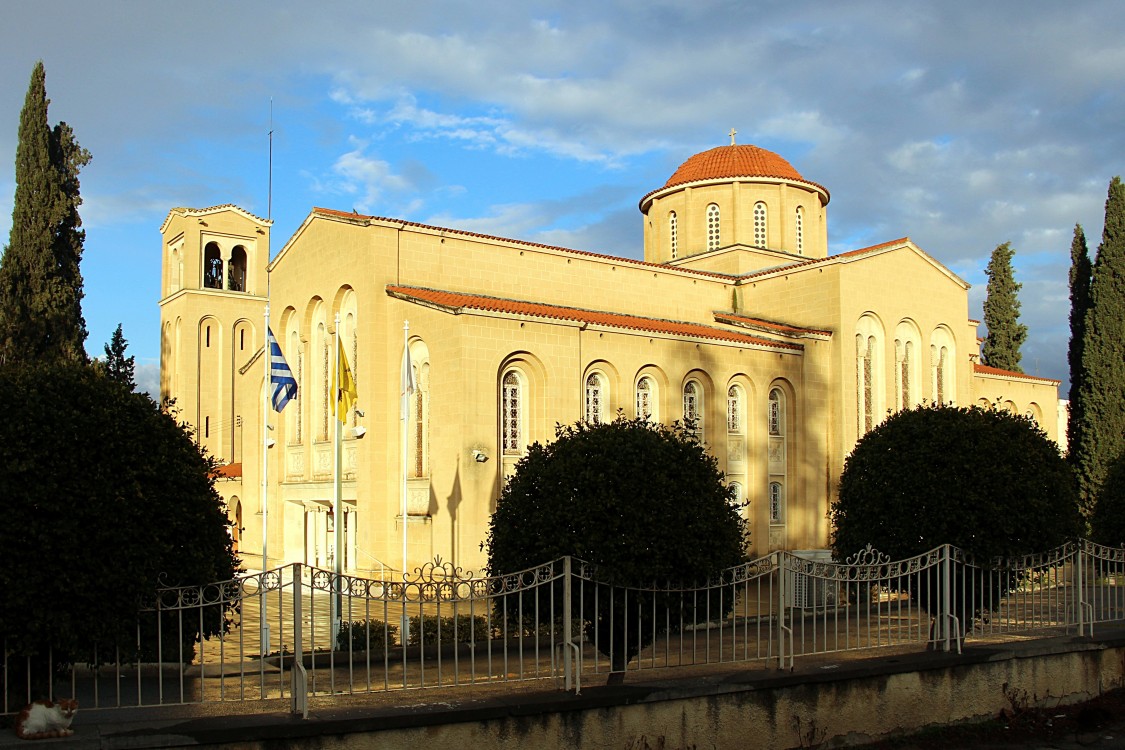 Никосия. Церковь Святых Исповедников. фасады
