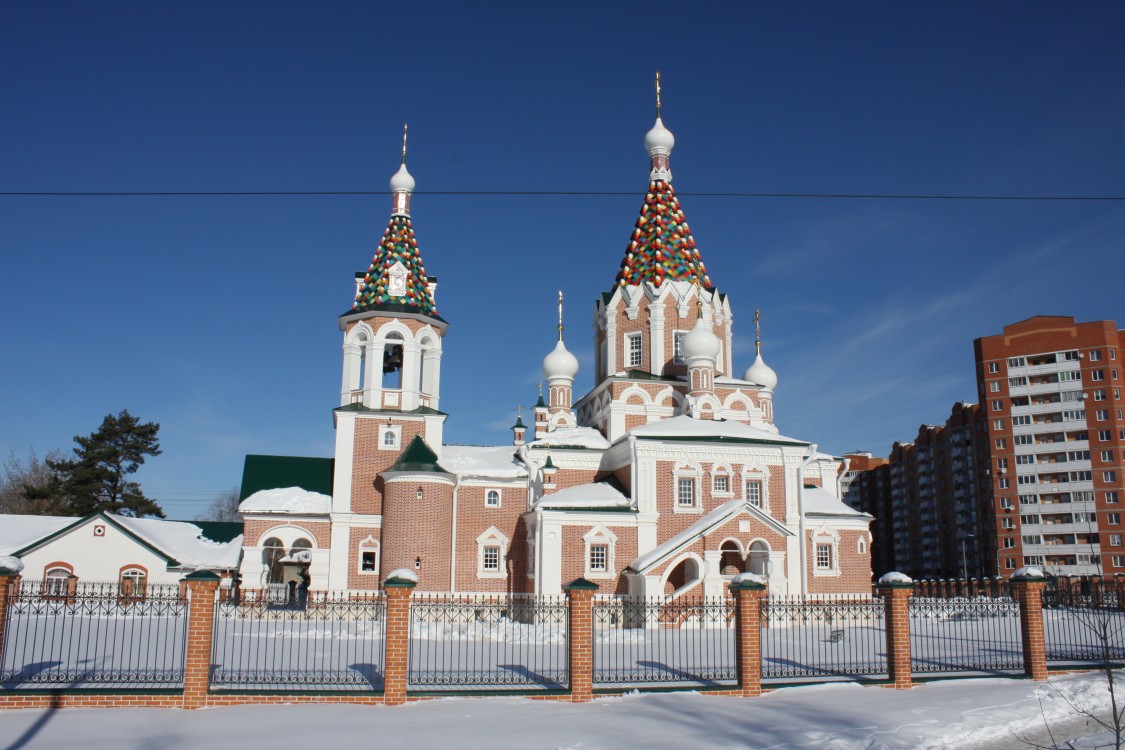 Дмитров. Церковь Спаса Всемилостивого. фасады