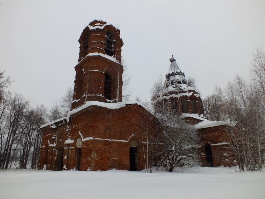 Нижний Лып. Церковь Покрова Пресвятой Богородицы. фасады