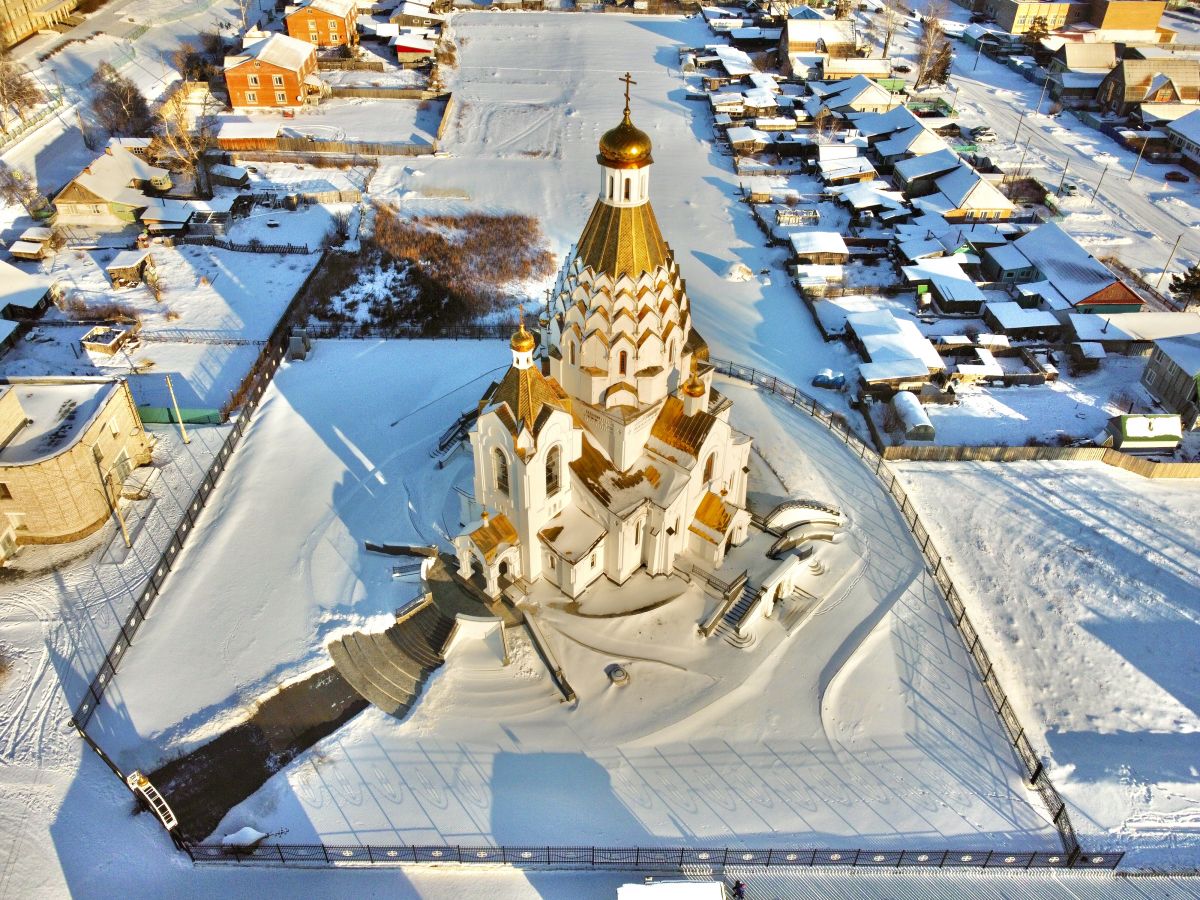 Степной. Церковь Луки (Войно-Ясенецкого). общий вид в ландшафте, Вид с ЮЗ