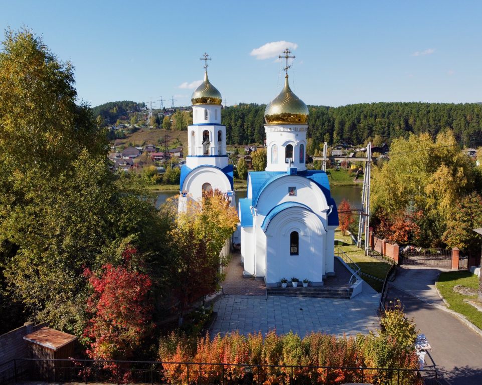 Церковь Покрова Пресвятой Богородицы, Усть-Мана (Дивногорск, город, Красноярский край). фасады, С высоты вид с востока