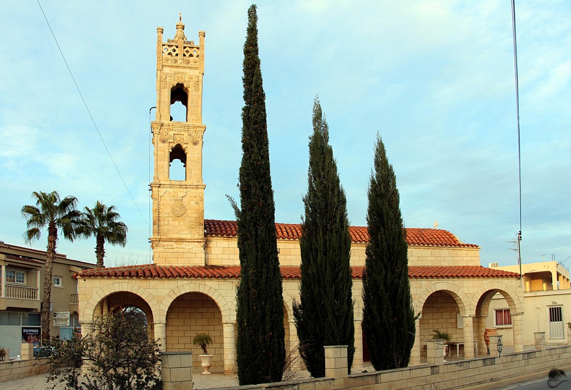 Церковь Иоанна Предтечи (старая), Дромолаксия (Ларнака, Кипр). фасады