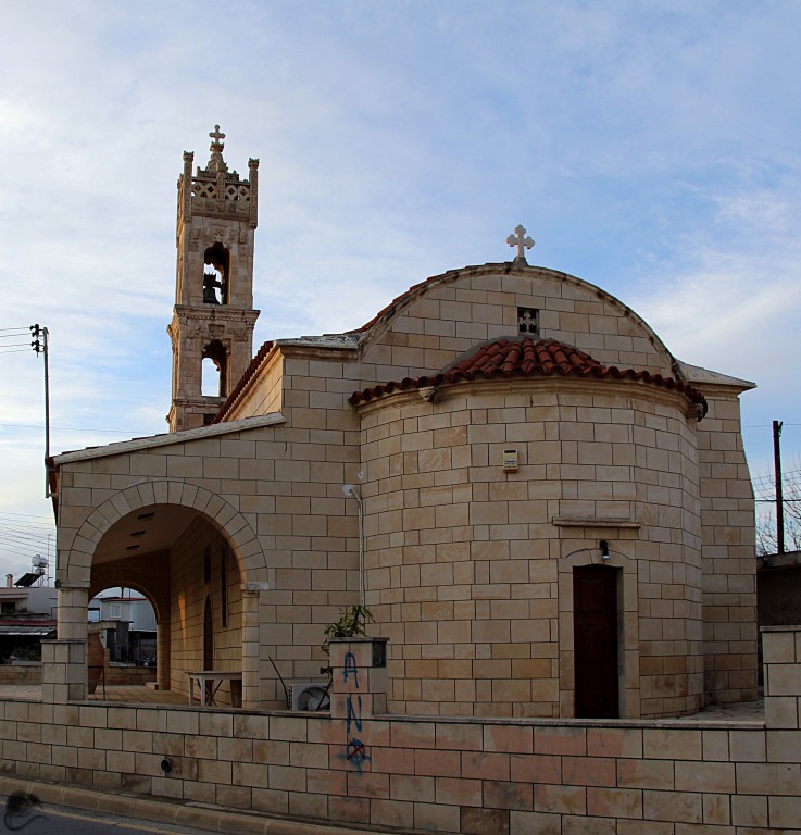 Церковь Иоанна Предтечи (старая), Дромолаксия (Ларнака, Кипр). фасады