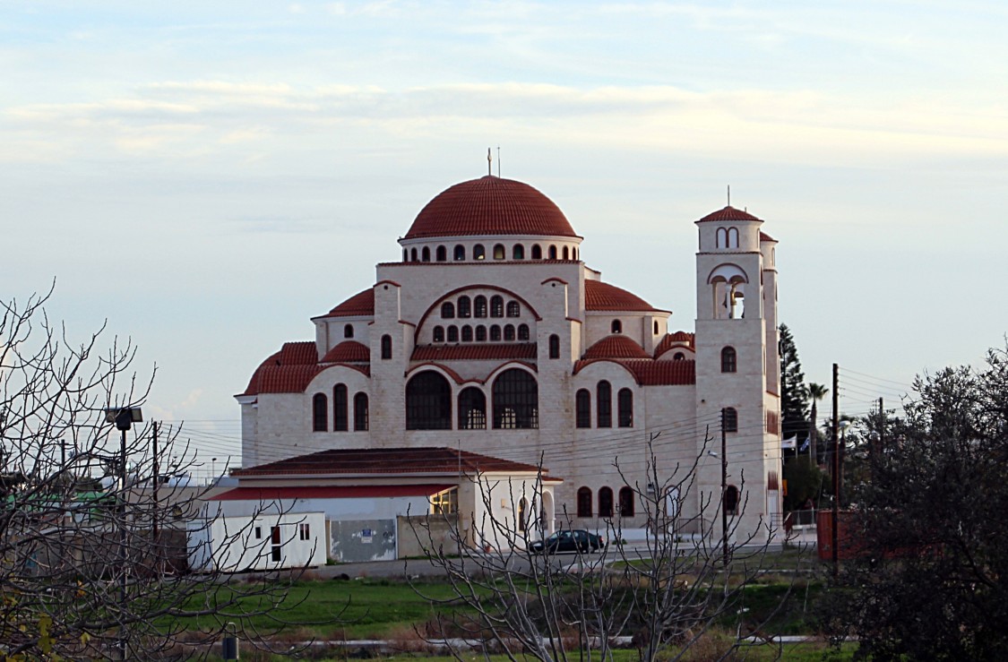 Церковь Иоанна Предтечи (новая), Дромолаксия (Ларнака, Кипр). фасады