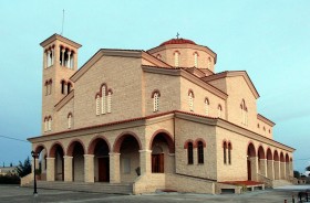 Менеу. Церковь Пантелеимона Целителя