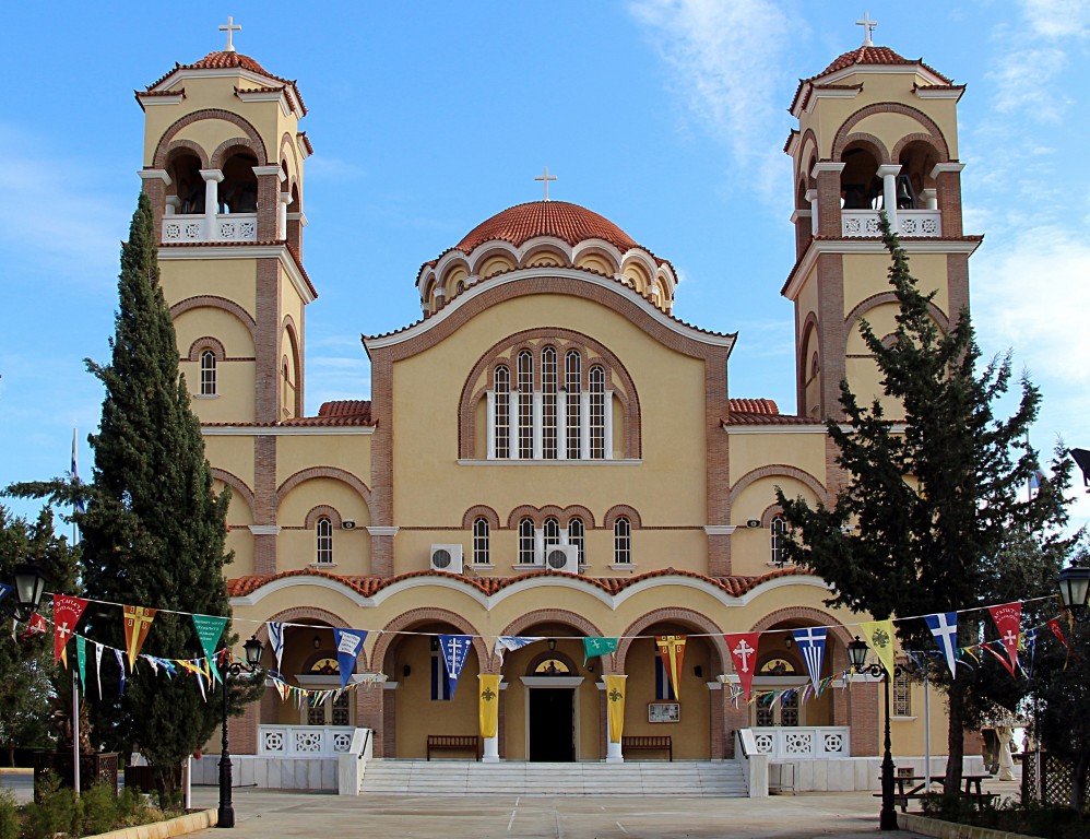 Церковь Димитрия Солунского (новая), Паралимни (Фамагуста, Кипр). фасады