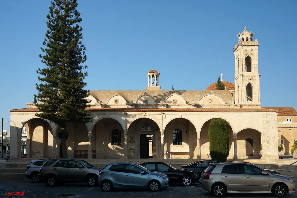 Паралимни. Церковь Георгия Победоносца (старая). фасады