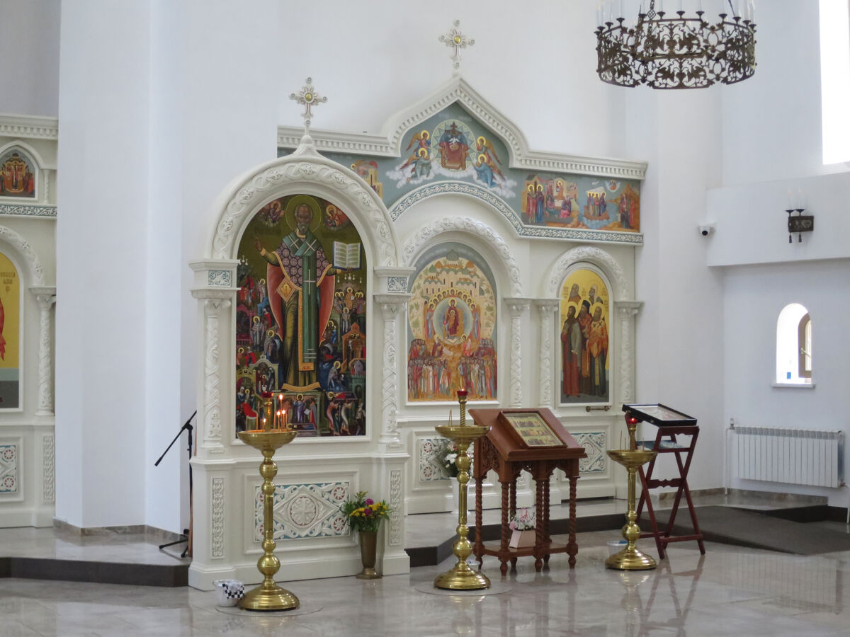 Церковь Похвалы Божией Матери в Зябликове, Зябликово (Южный административный округ (ЮАО), г. Москва). интерьер и убранство
