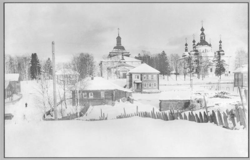 Церковь Николая Чудотворца, Усть-Река (Сямженский район, Вологодская область). архивная фотография, Усть-Рецкая Николаевская (справа) и Усть-Рецкая Спасская (слева) церкви. 