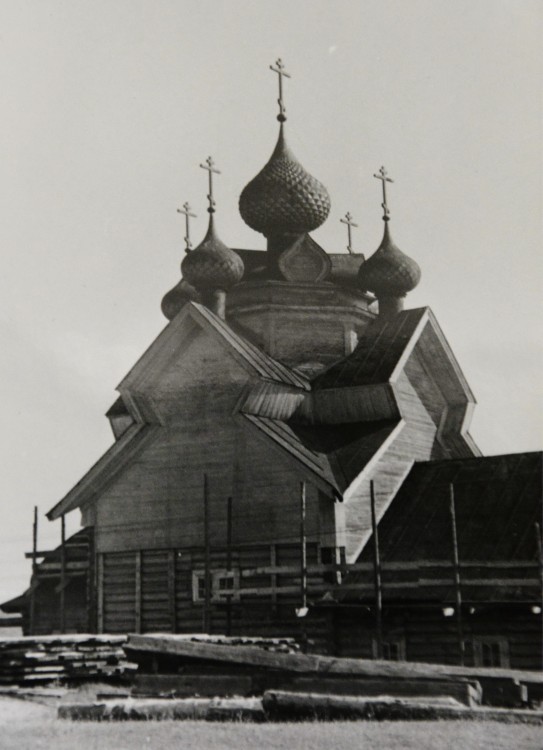 Церковь Успения Пресвятой Богородицы (старая), Девятины (Вытегорский район, Вологодская область). документальные фотографии, Церковь Успения Пресвятой Богородицы