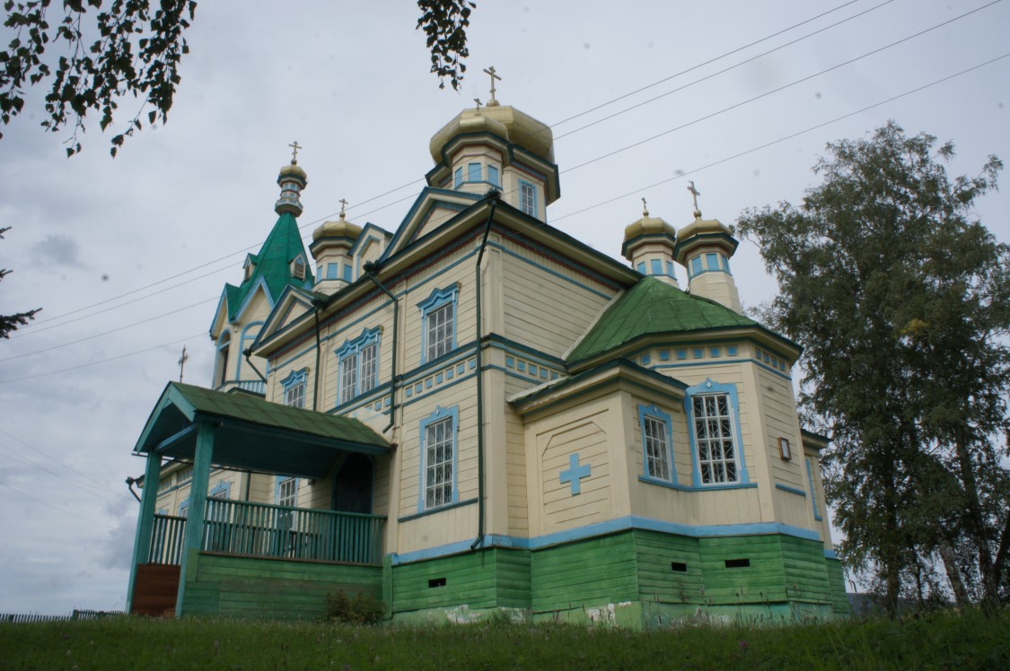 Новоберёзовка. Церковь Михаила Архангела. фасады