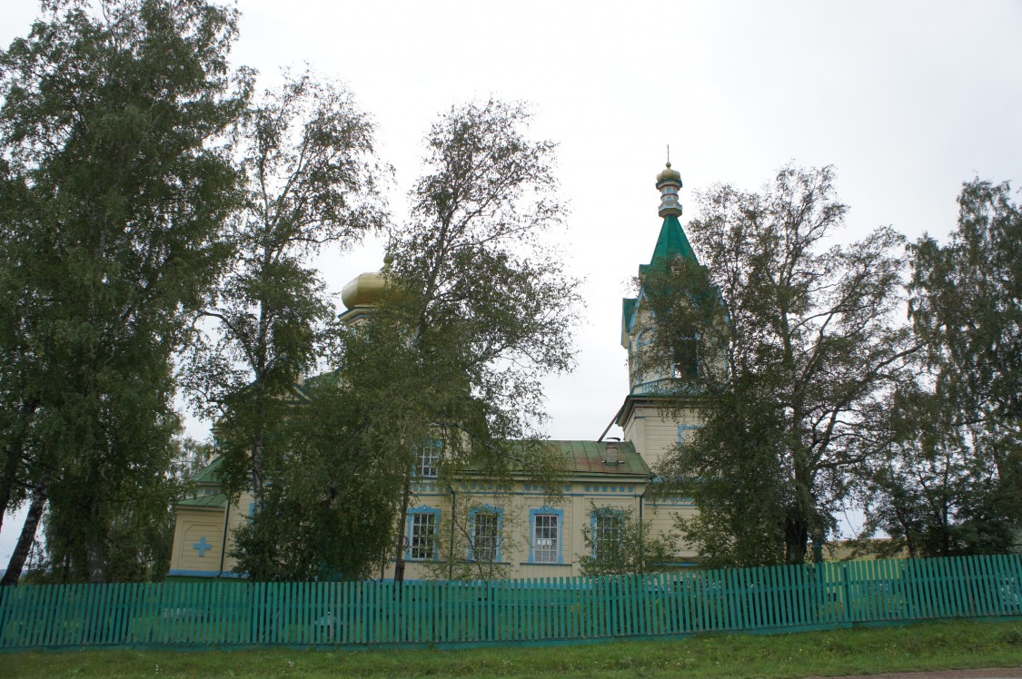 Новоберёзовка. Церковь Михаила Архангела. фасады