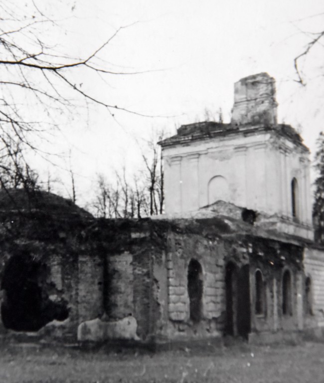 Валуево. Церковь Покрова Пресвятой Богородицы в Валуеве (старая). архивная фотография, фото Ю.П.Марцевича