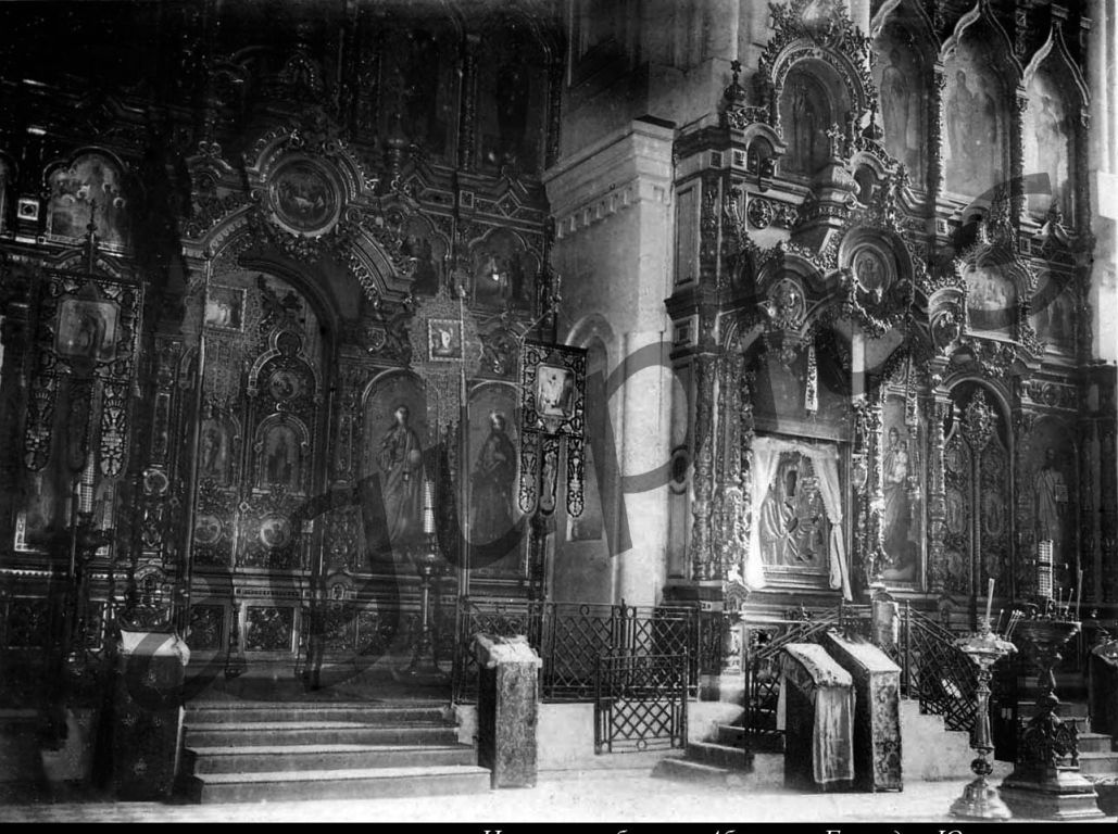 Кафедральный собор Михаила Архангела, Владикавказ (Владикавказ, город, Республика Северная Осетия-Алания). архивная фотография, Интерьер собора. Частная коллекция. Фото 1900-х годов