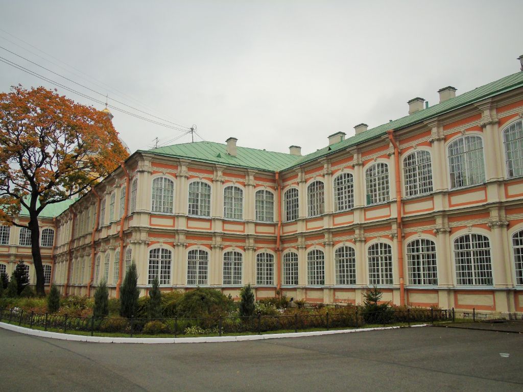 Троицкая Александро-Невская лавра. Домовая церковь Серафима Вырицкого, Центральный район (Санкт-Петербург, г. Санкт-Петербург). фасады