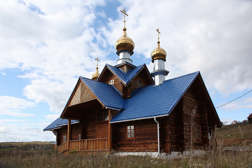 Петропавловка. Церковь Петра и Павла. фасады