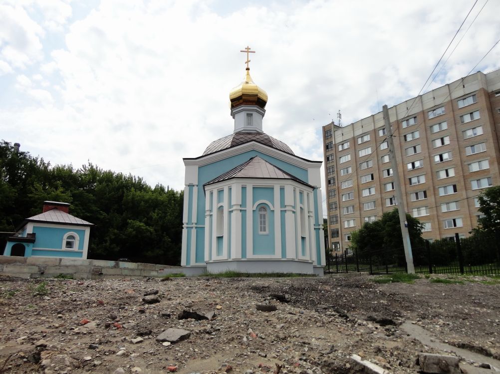 Саратов. Церковь Космы и Дамиана при областной клинической больнице. фасады