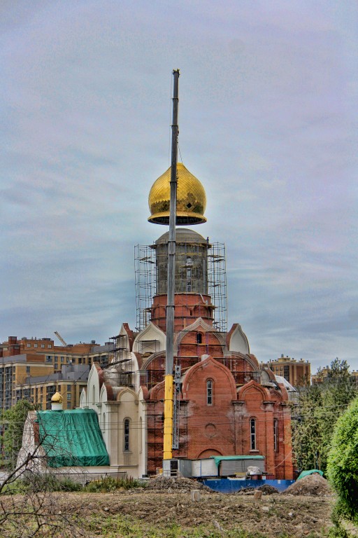 Церковь Иоанна Богослова, Кудрово (Всеволожский район, Ленинградская область). документальные фотографии, установка купола
