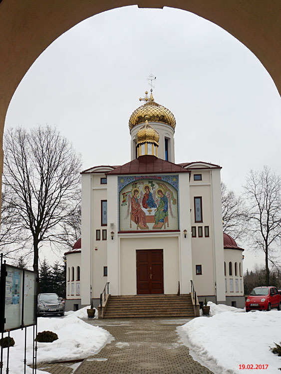 Церковь Кирилла и Мефодия (новая), Бяла-Подляска (Люблинское воеводство, Польша). фасады