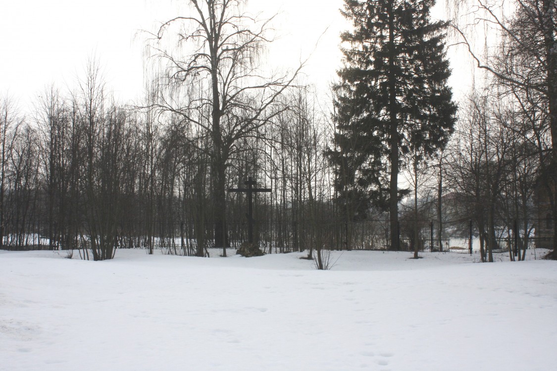 Яковлево. Церковь Покрова Пресвятой Богородицы. фасады, Вид на церковное место с запада.