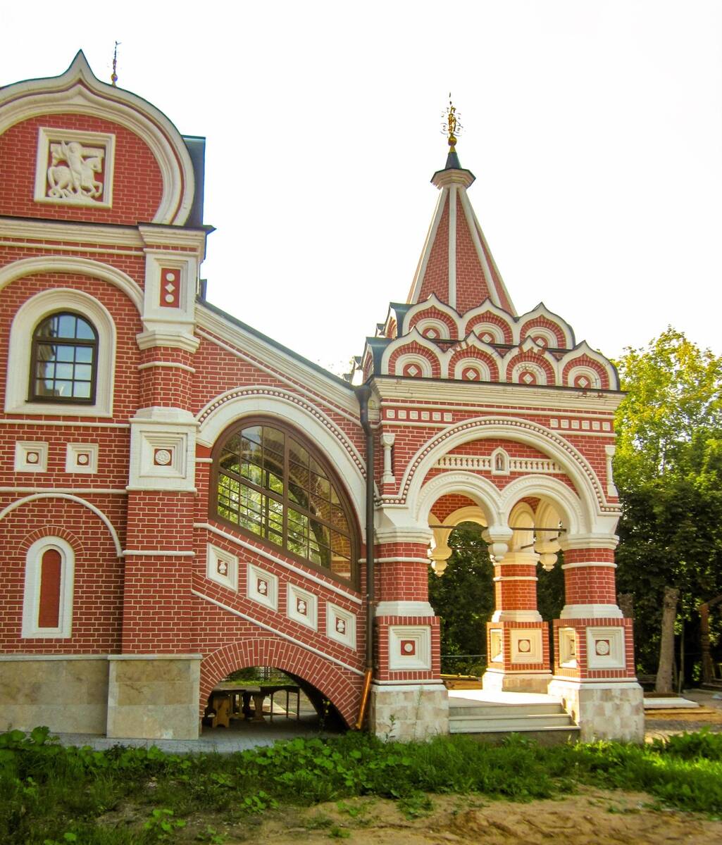 Церковь Всех Святых в Филёвской пойме, Филёвский парк (Западный административный округ (ЗАО), г. Москва). архитектурные детали
