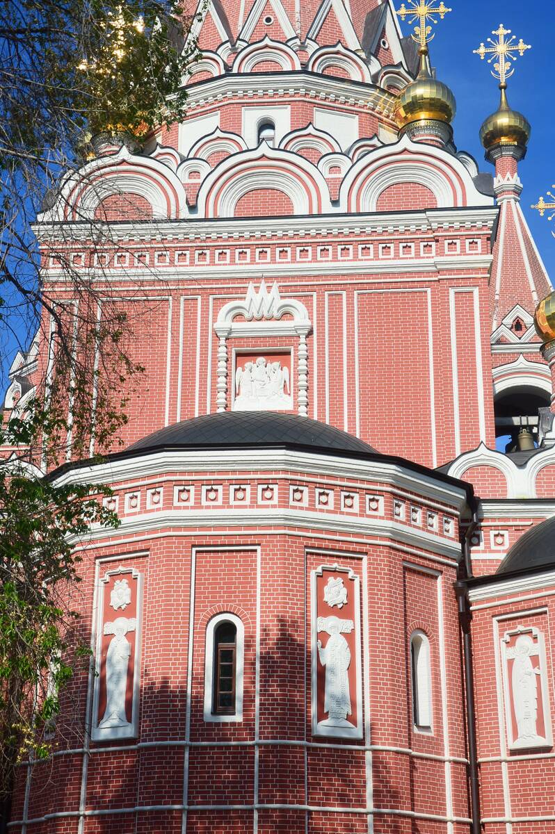 Церковь Всех Святых в Филёвской пойме, Филёвский парк (Западный административный округ (ЗАО), г. Москва). архитектурные детали