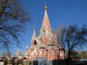 Москва. Церковь Всех Святых в Филёвской пойме