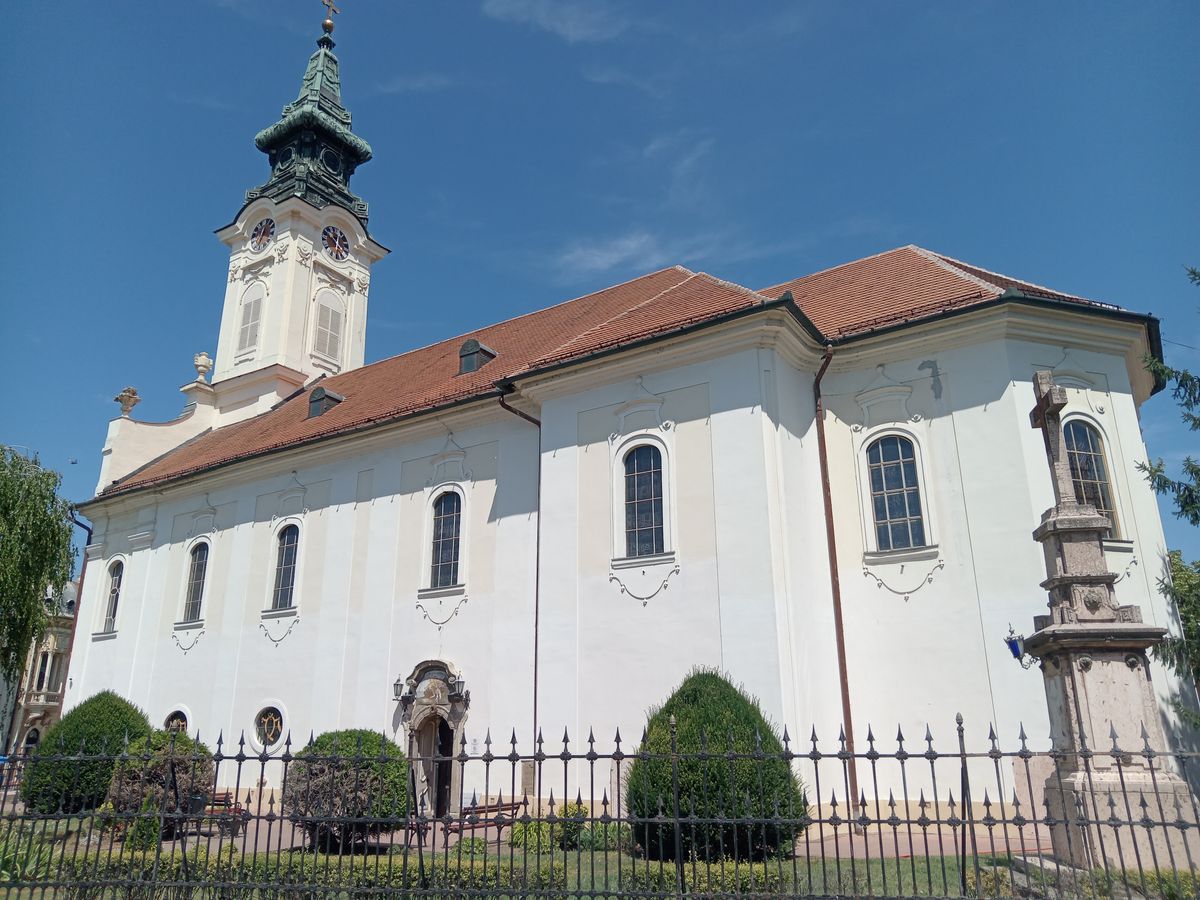 фасады. Церковь Георгия Победоносца, Сомбор (АК Воеводина, Западно-Бачский округ, Сербия)