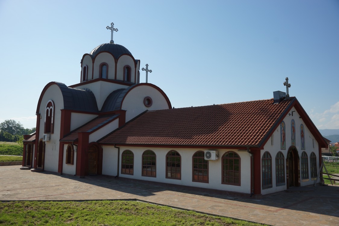 Церковь Пантелеимона Целителя, Ниш (Нишавский округ, Сербия). фасады
