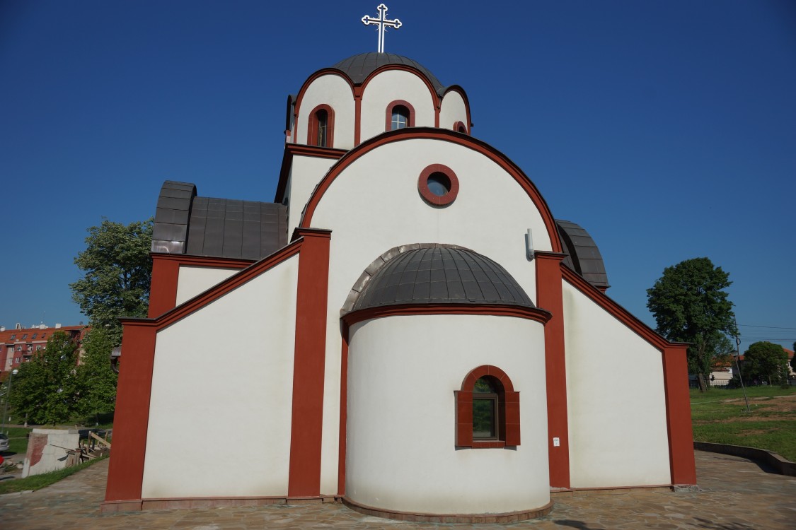 Церковь Пантелеимона Целителя, Ниш (Нишавский округ, Сербия). фасады