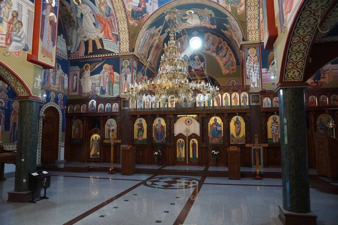 Церковь Пантелеимона Целителя, Ниш (Нишавский округ, Сербия). интерьер и убранство